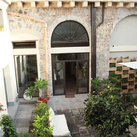 B&B - ComeinSicily CortedeiLimoni - Charming&Rel-2